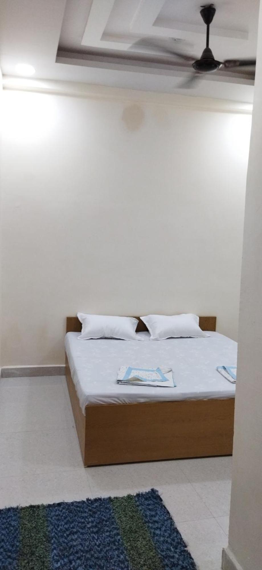 Shree Gajlaxmi Hotel Walking Distance From Mahakaleswar Удджайн Экстерьер фото